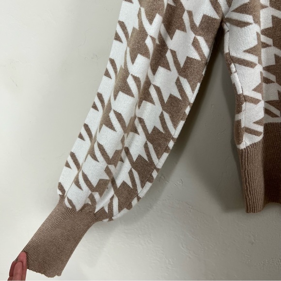 Joie Houndstooth Light Brown Puff Sleeve Cardigan Sweater Womens Size Medium - Picture 4 of 8
